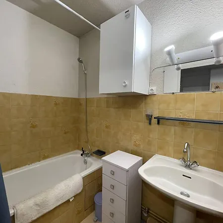 T3 Lumineux Pour 4/6 Personnes à - Fr-1-804-25 *